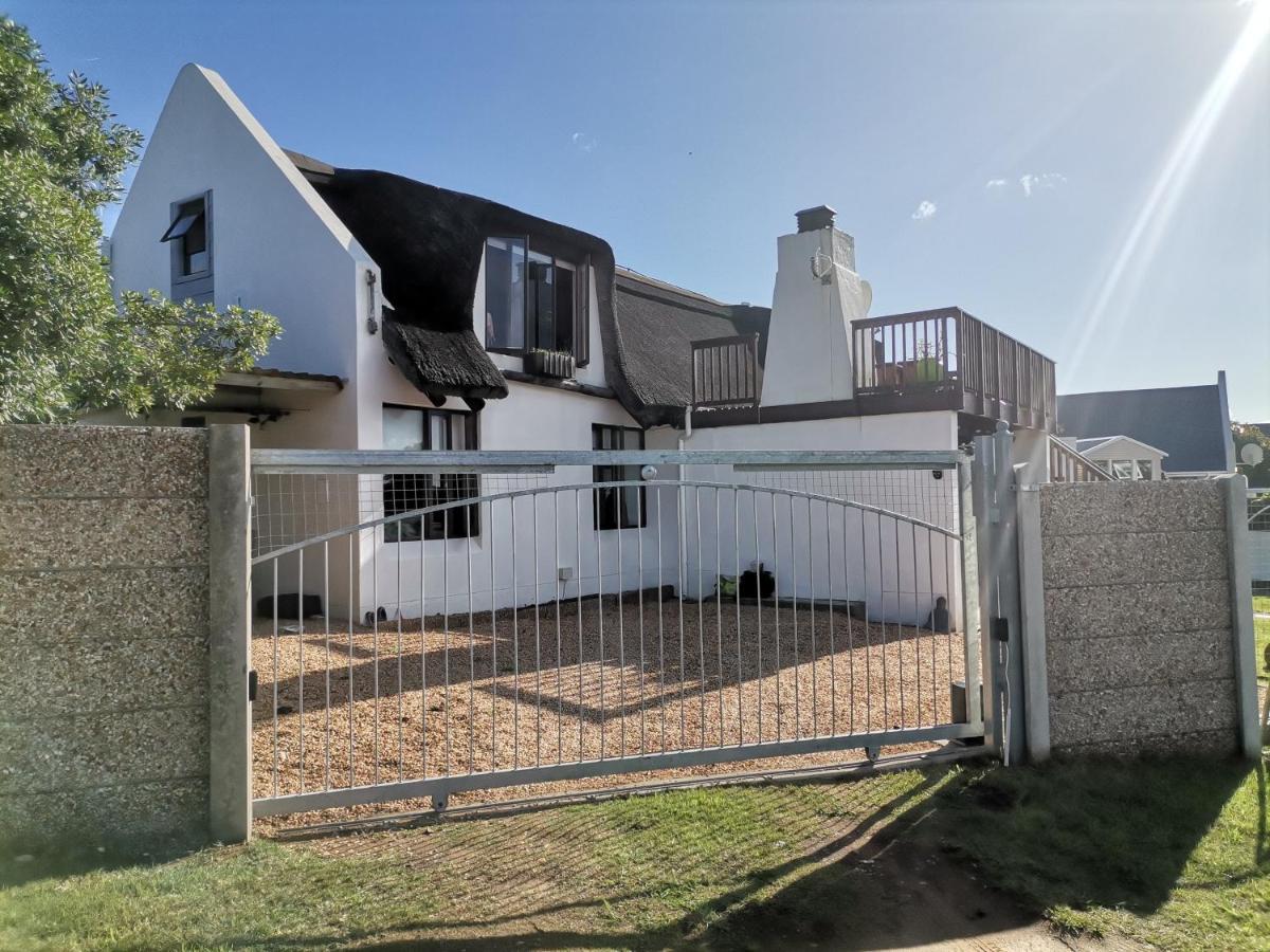 Chilli Moon B&B Stilbaai Kültér fotó