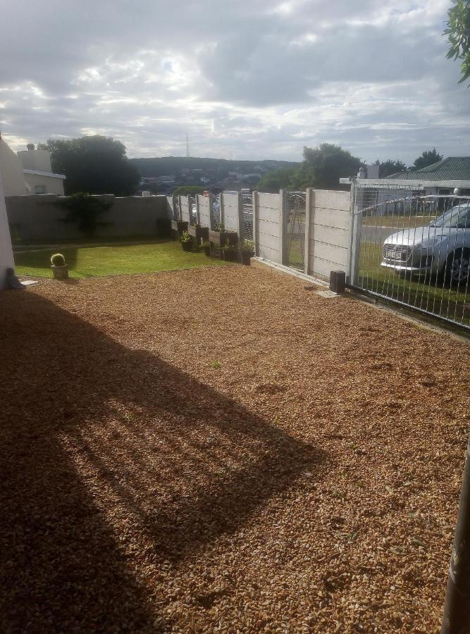 Chilli Moon B&B Stilbaai Kültér fotó