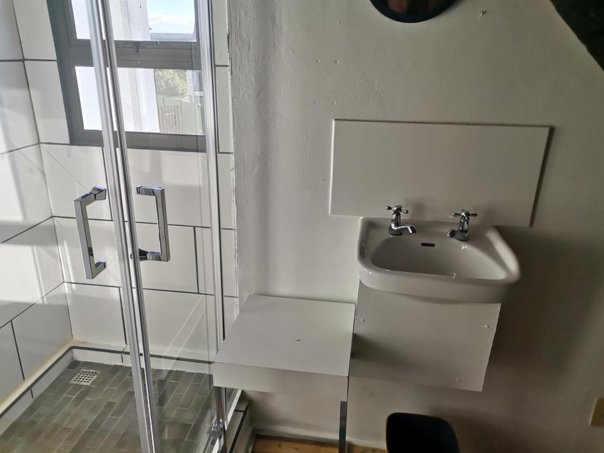 Chilli Moon B&B Stilbaai Kültér fotó